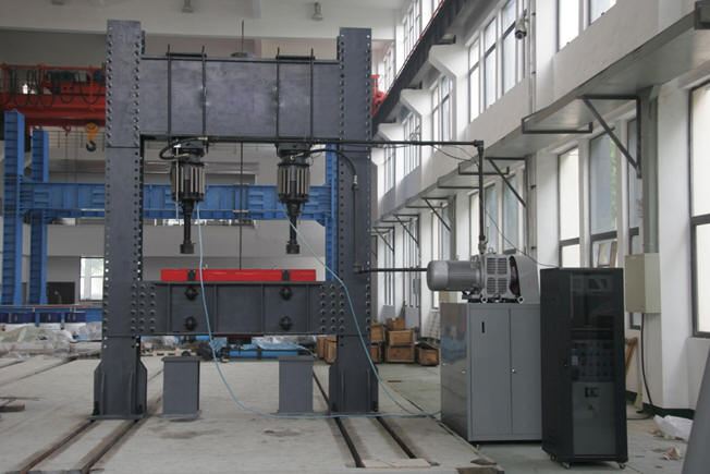 疲劳试验机试验历程中试样的断裂历程